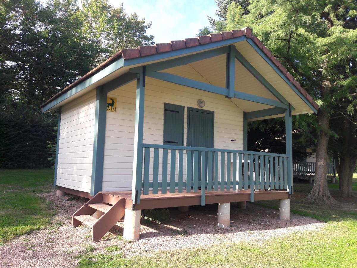 Camping Les Feuilles Chauffailles Exterior photo