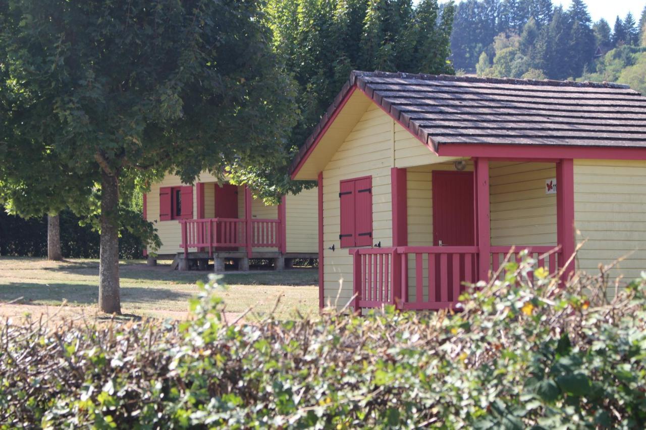 Camping Les Feuilles Chauffailles Exterior photo
