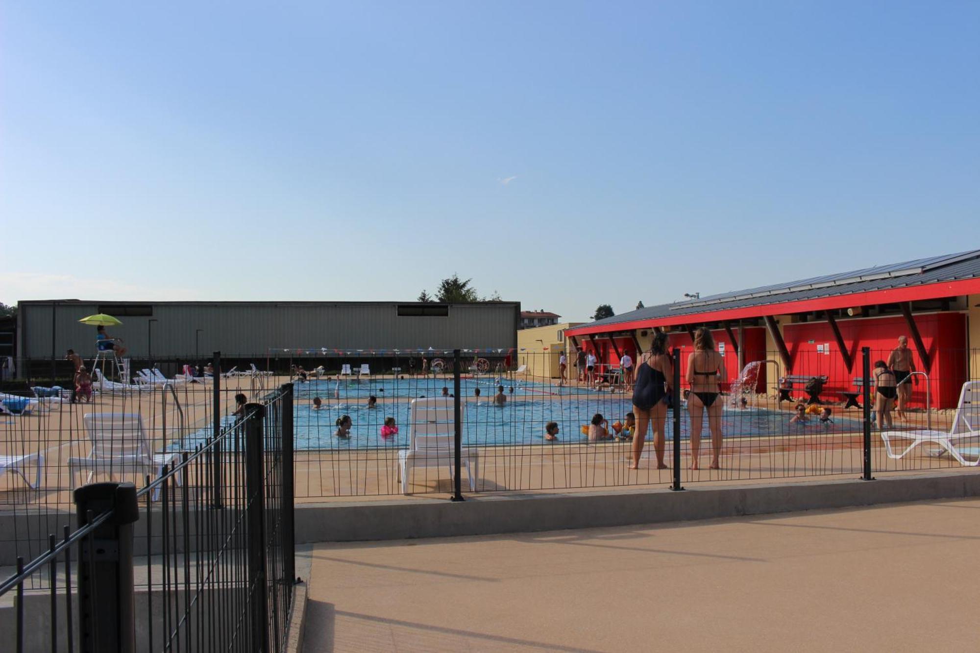 Camping Les Feuilles Chauffailles Exterior photo
