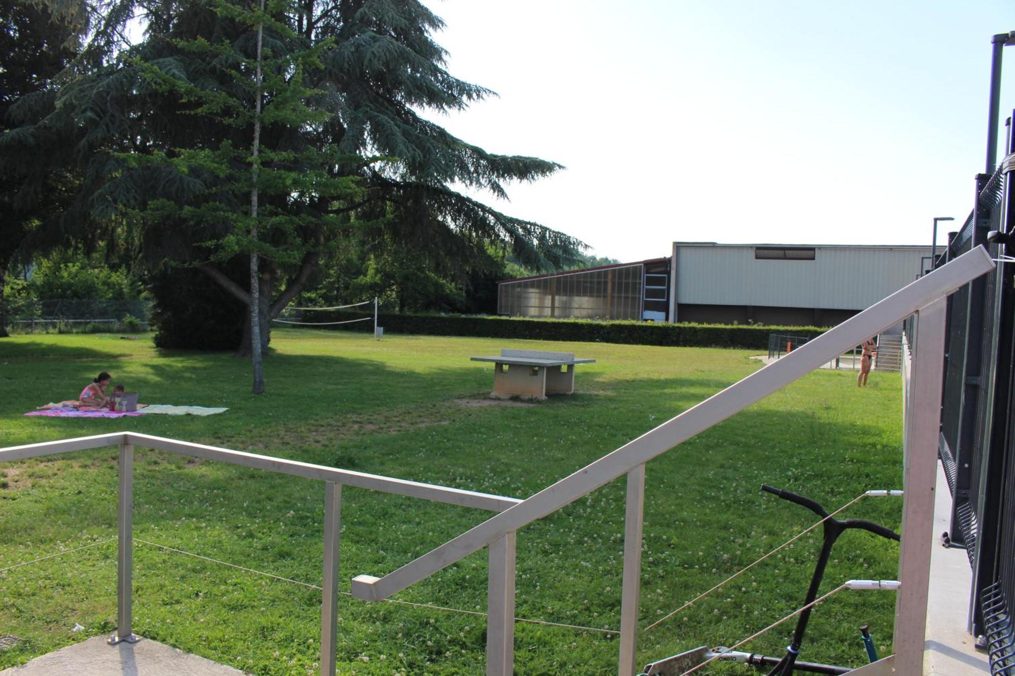 Camping Les Feuilles Chauffailles Exterior photo